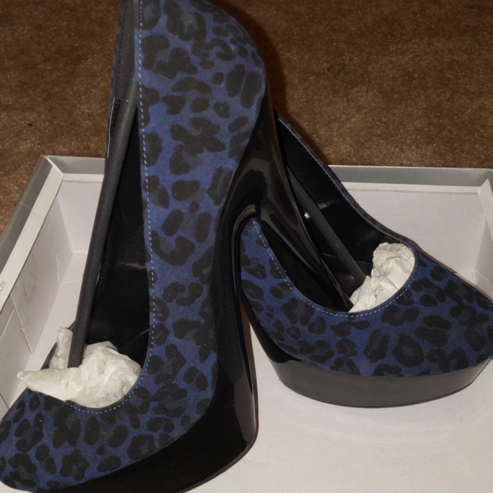 Blue Leopard Print heels